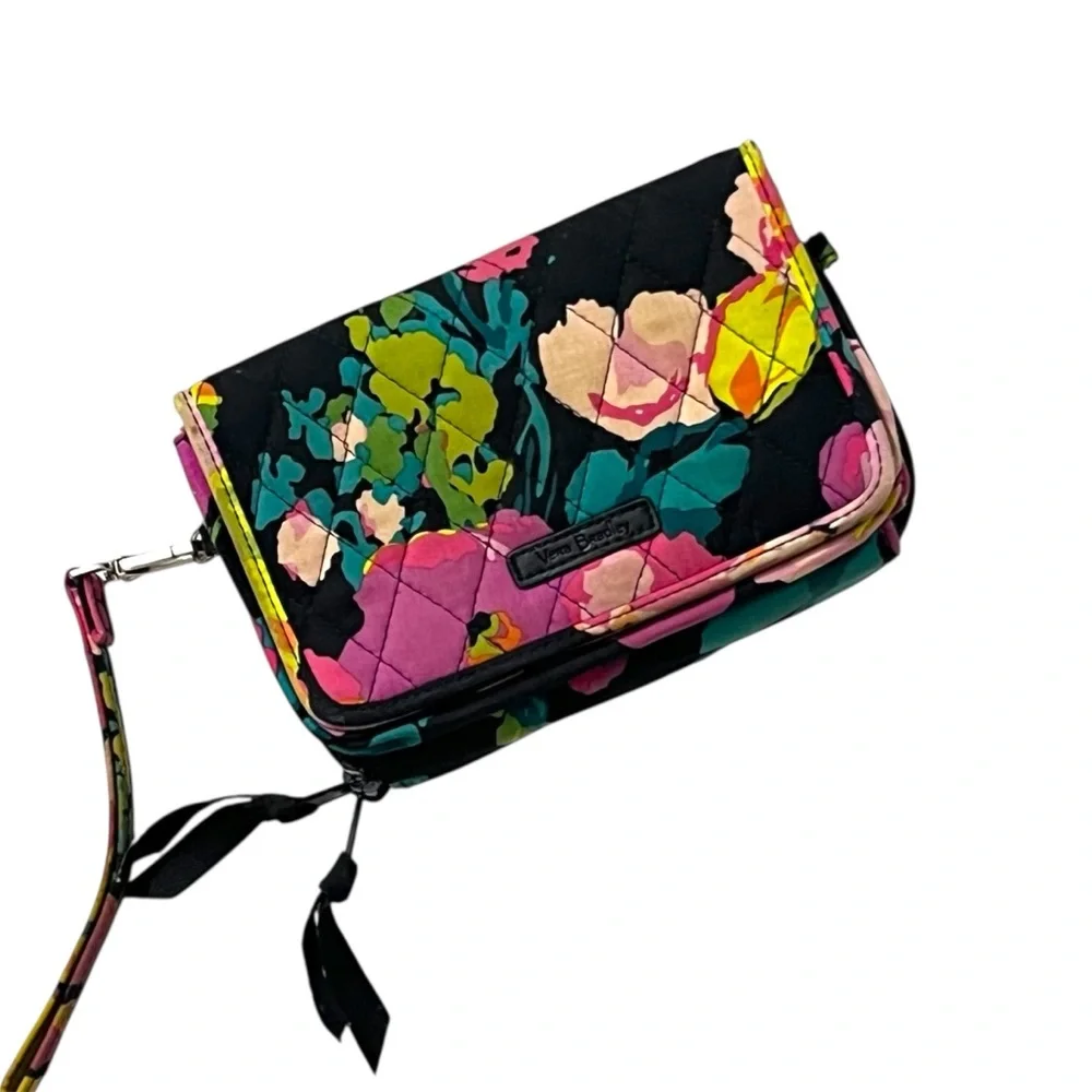 Vera Bradley Floral Wallet Wristlet Black Multicolor Quilted Zip Clutch